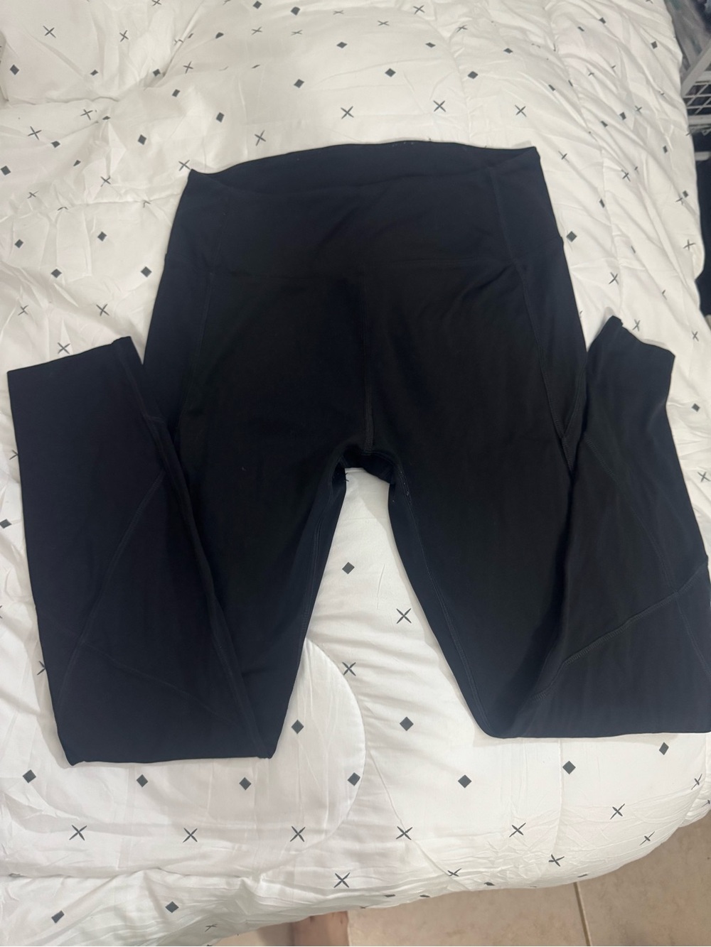 V.S. Black High-Waist Active Leggings